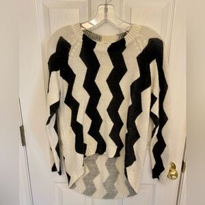H&M Black and White Zigzag Sweater